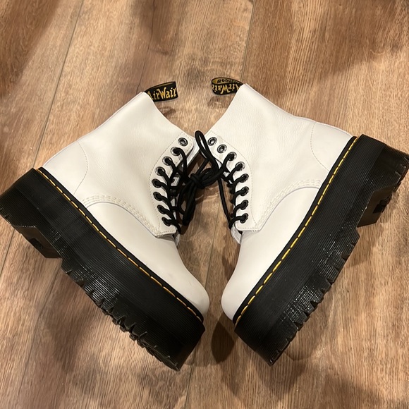 Free People x Dr Martens 1460 Pascal Max Boots - Picture 6 of 9